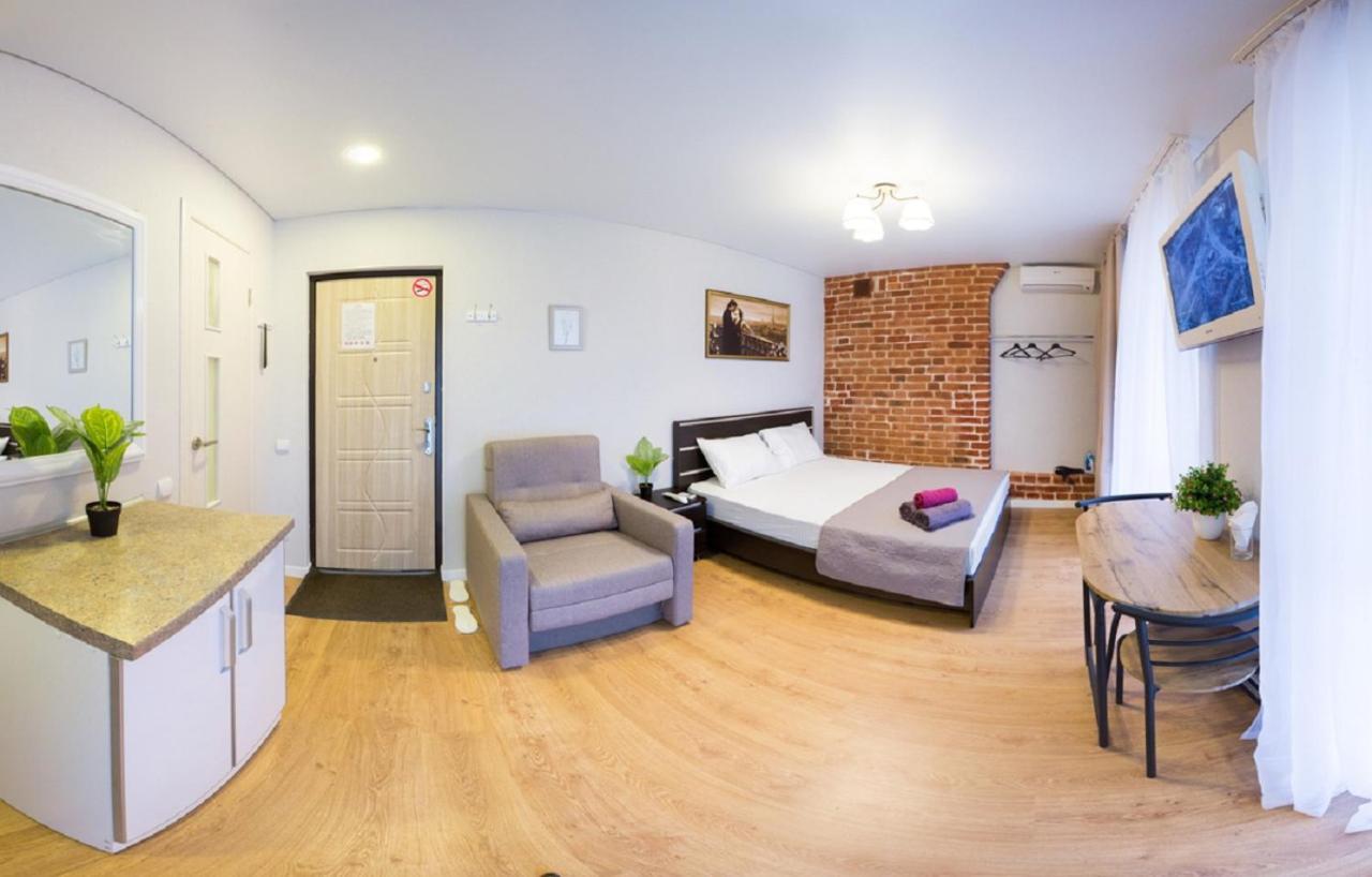 Studio Near Metro Yaroslava Mudroho, Universytet - Mykoly Khvylovoho Str 5-3 Charkiv Exteriör bild